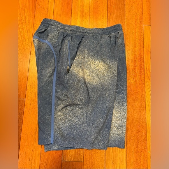 Lululemon Pace Breaker Ocean Spray Blue Shorts H. - Picture 12 of 16